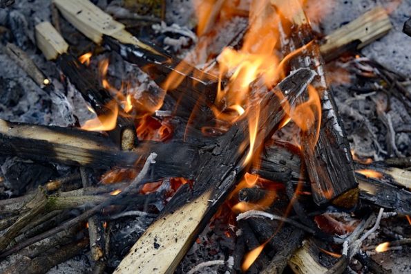 Asche als Waschmittel aus der Natur