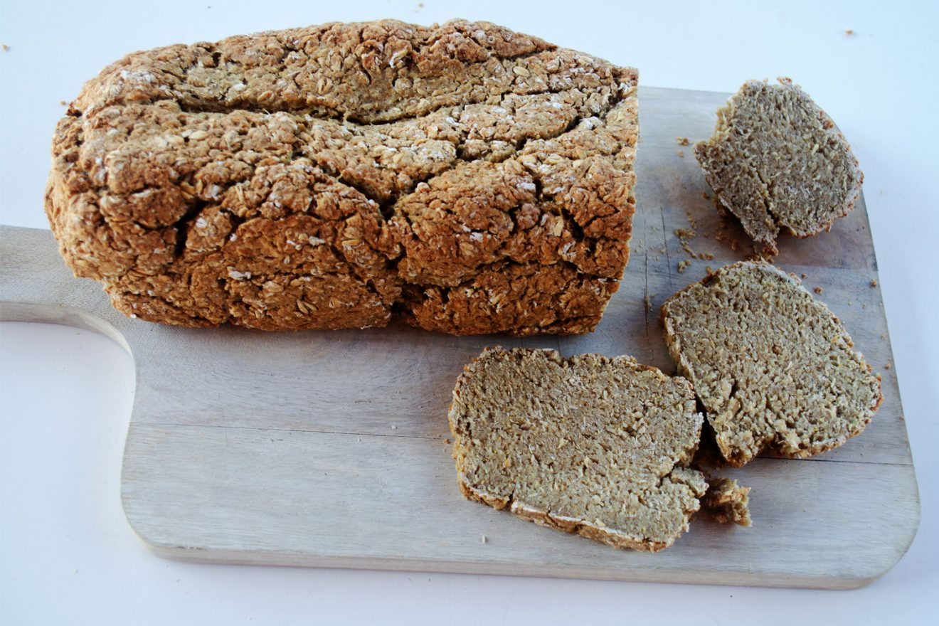 Haferflockenbrot – veganes einfaches Brot Rezept - Haus und Beet