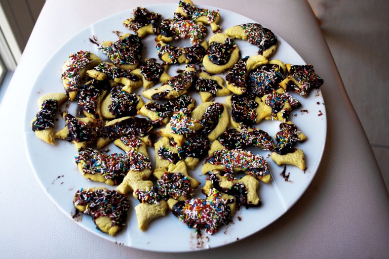 Plätzchen backen mit Kindern – Plätzchen Rezept - Haus und Beet