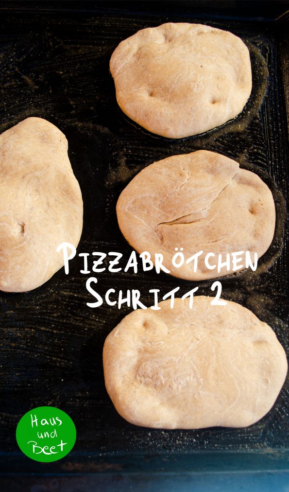 Pizzabrötchen selber machen Schritt für Schritt