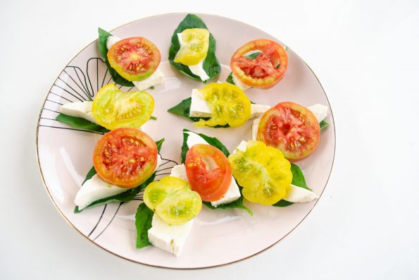 Tomate Mozzarella mit selbstgemachtem Käse