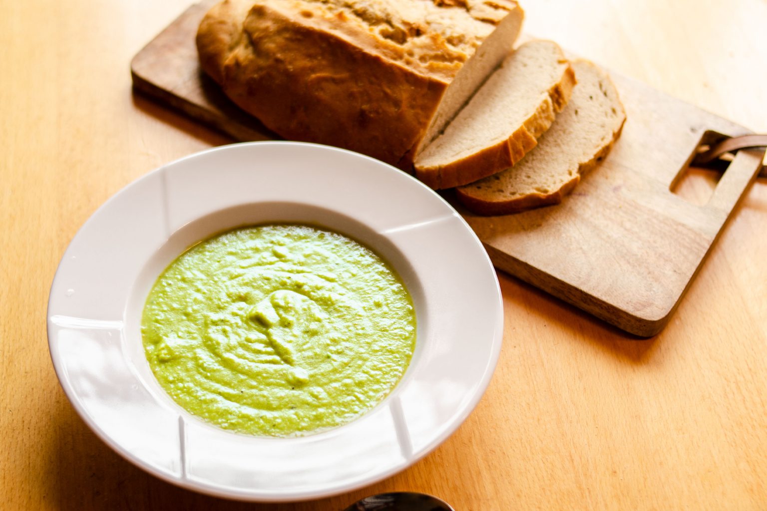 Vegane Erbsencremesuppe – intensiv und einfach zubereitet – Haus und Beet